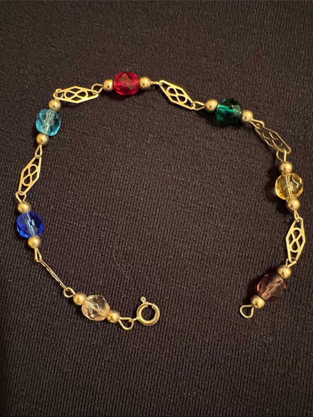 7.5” Multicolor Faceted Bead Bracelet in Gold Tone